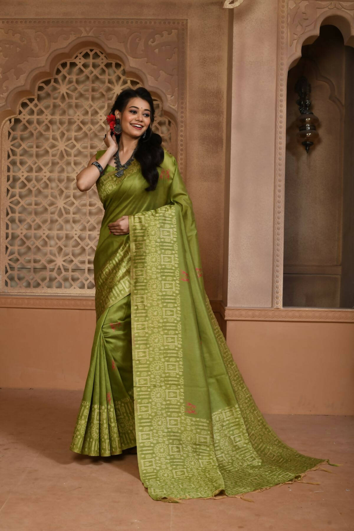 Vishnu Weaves Women's Mahendi Handloom Raw Silk Woven Border Saree with Unstitched Blouse - Distacart