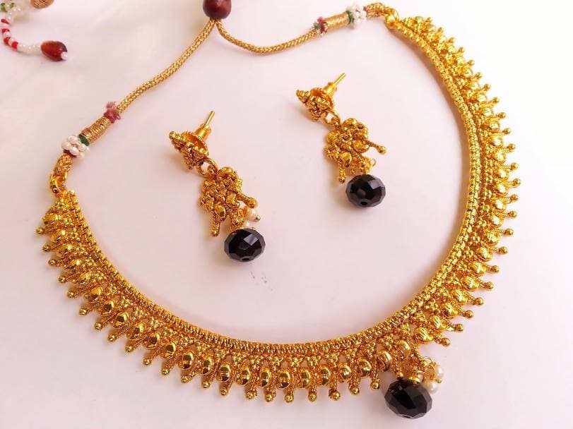 Metallic Necklace Set with Black Drops