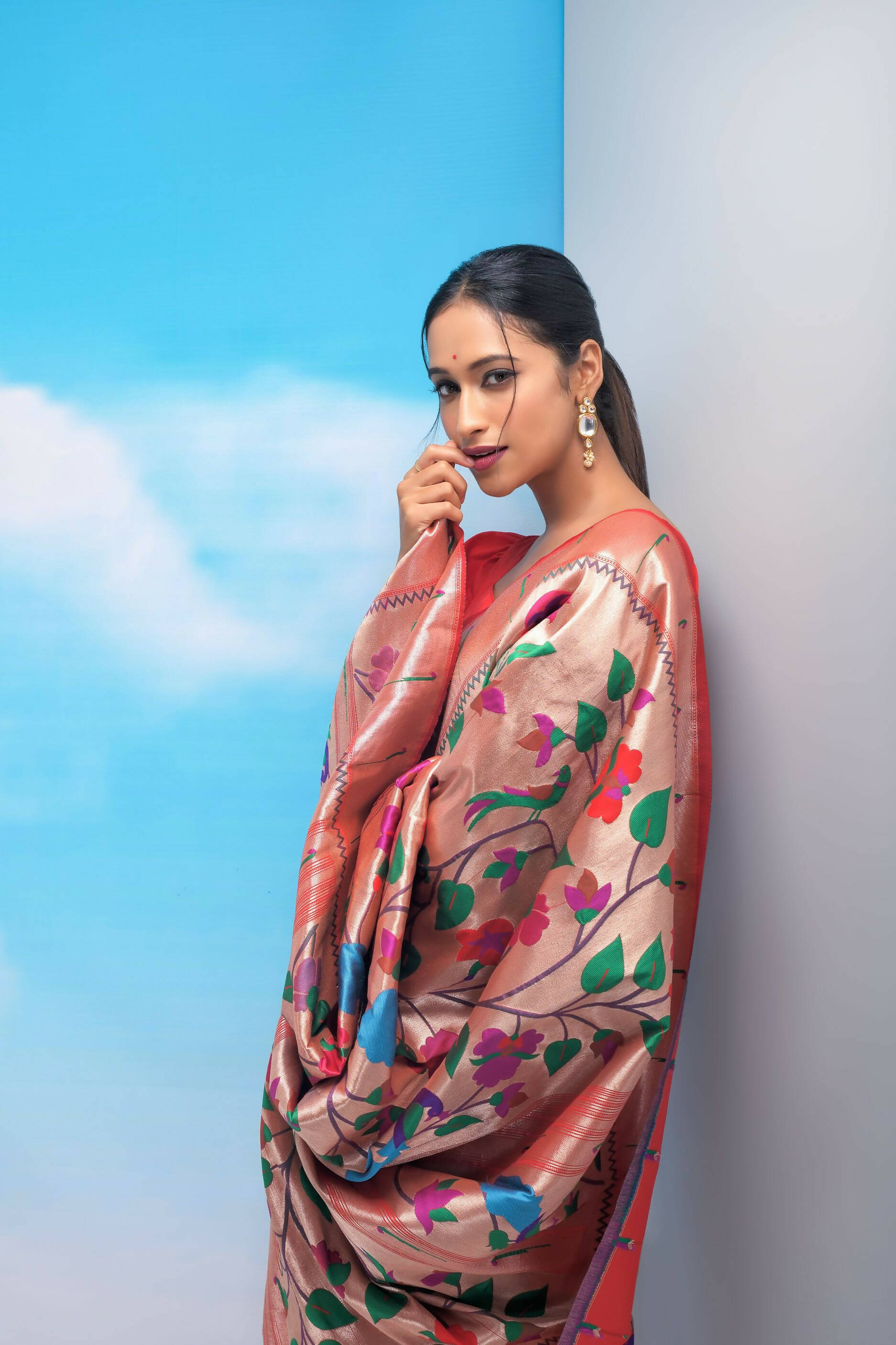 Vishnu Weaves Women's Red Paithani Silk Minakari Zari Woven Saree with Unstitched Blouse - Distacart