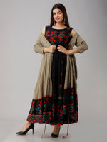 Thumbnail for Kalini Women Gunmetal-Toned Floral Thread Work Kurta - Distacart