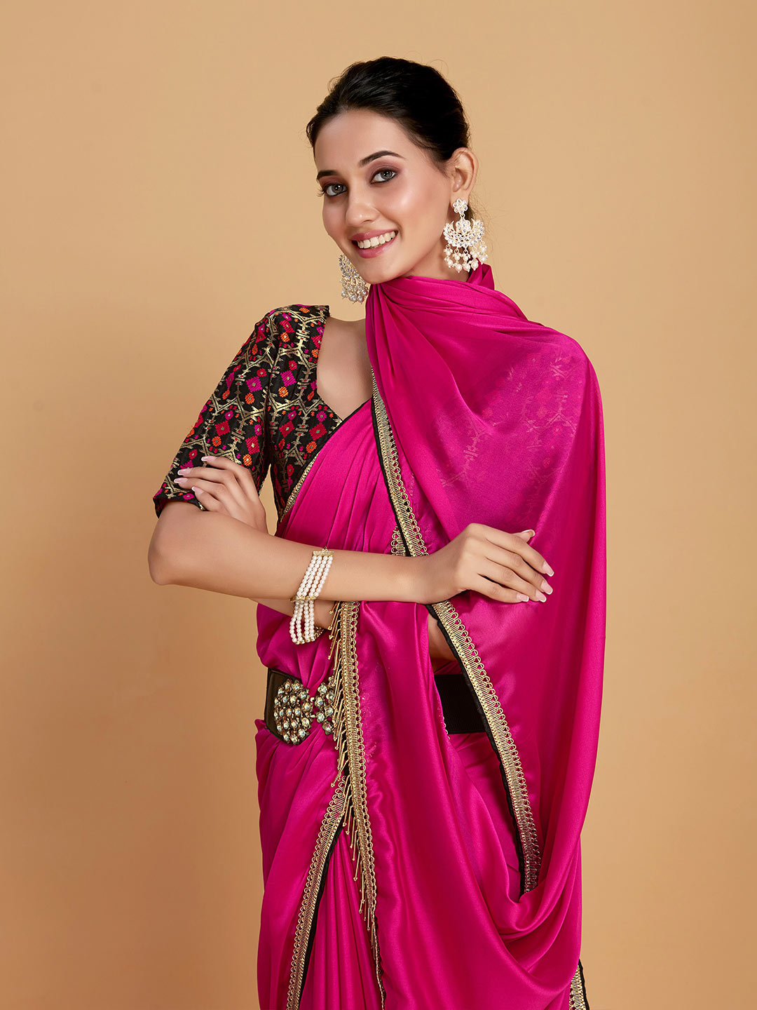 Sangria Pink & Beige Embellished Border Zari Silk Blend Saree - Distacart