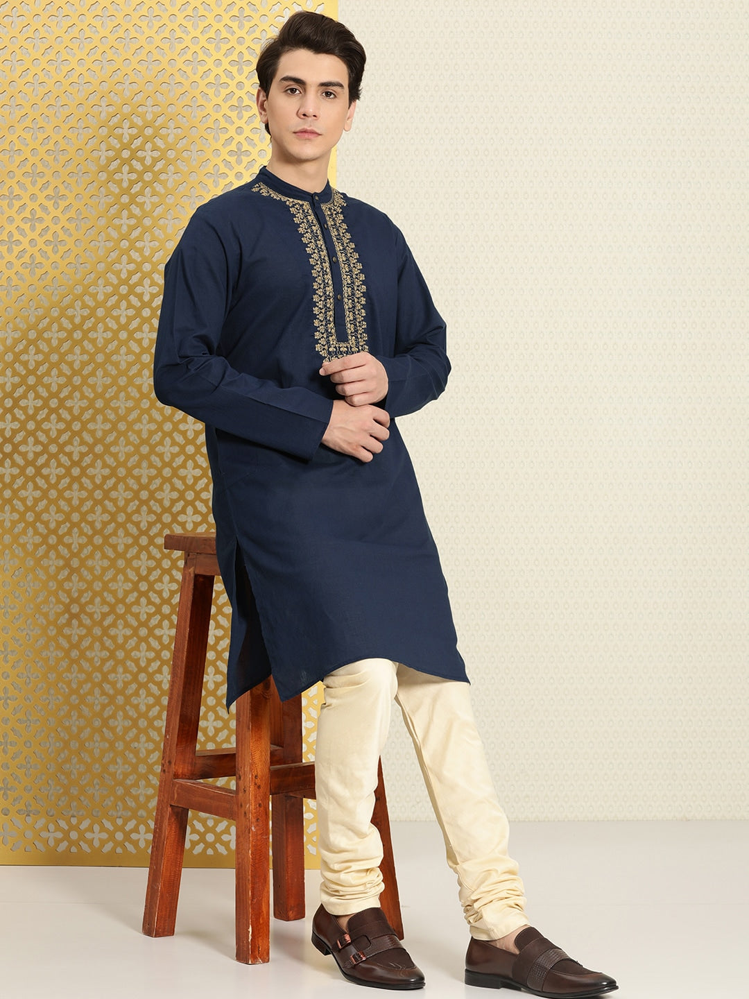 House of Pataudi Men Pure Cotton Yoke Design Jashn Kurta - Distacart