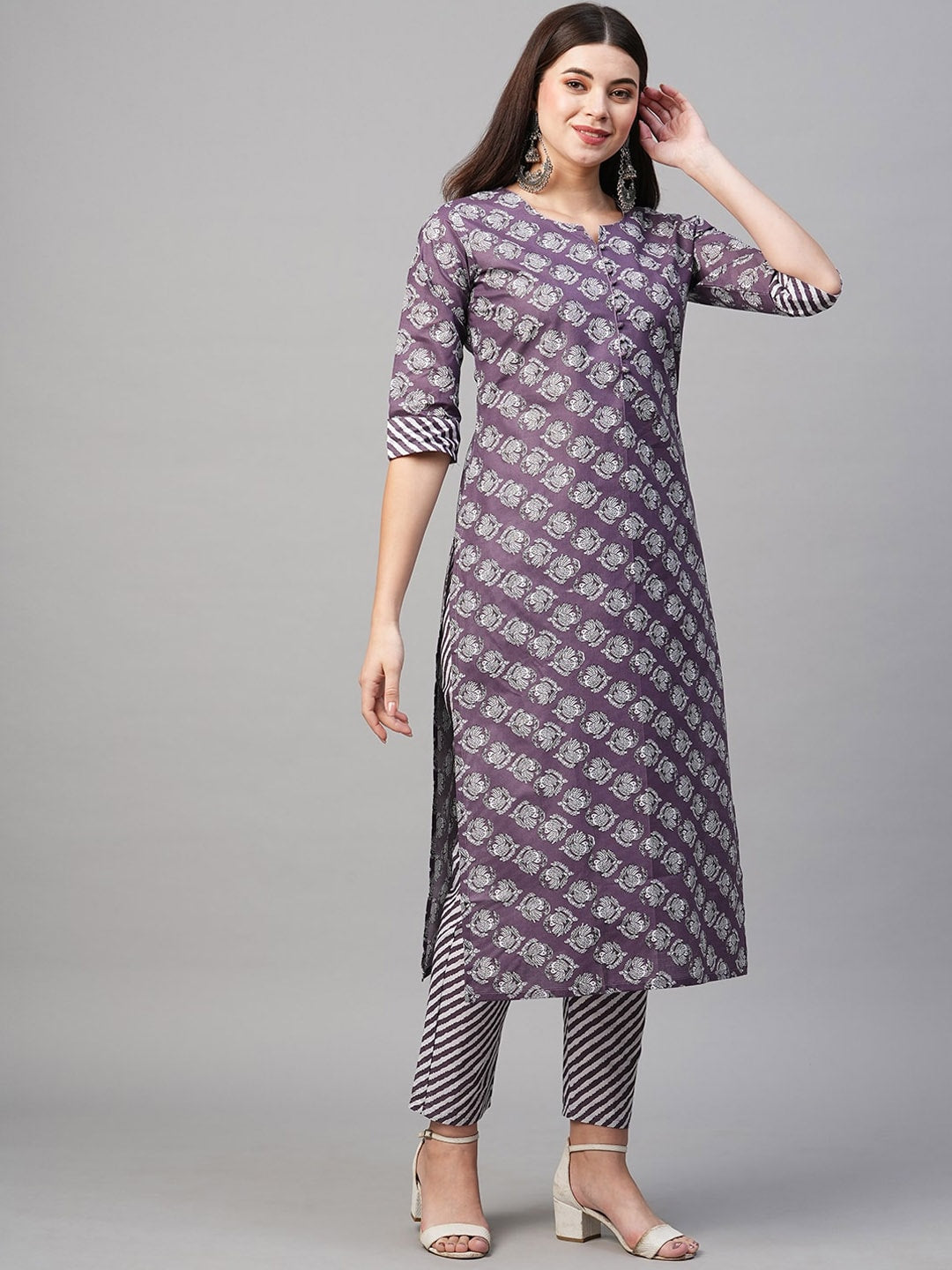 Kalini Notched Neck Printed Kurta with Trousers - Distacart