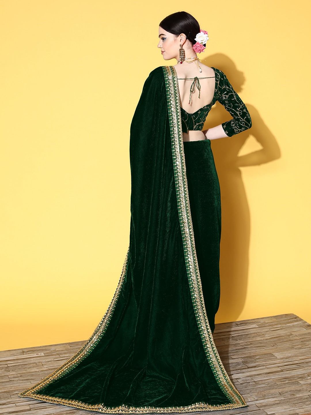 Mitera Solid Saree with Embroidered border - Distacart