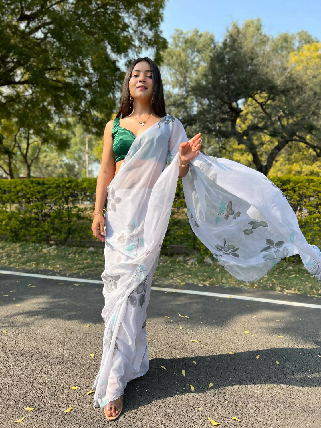 Vamsee Grey Chiffon Designer Saree - Distacart