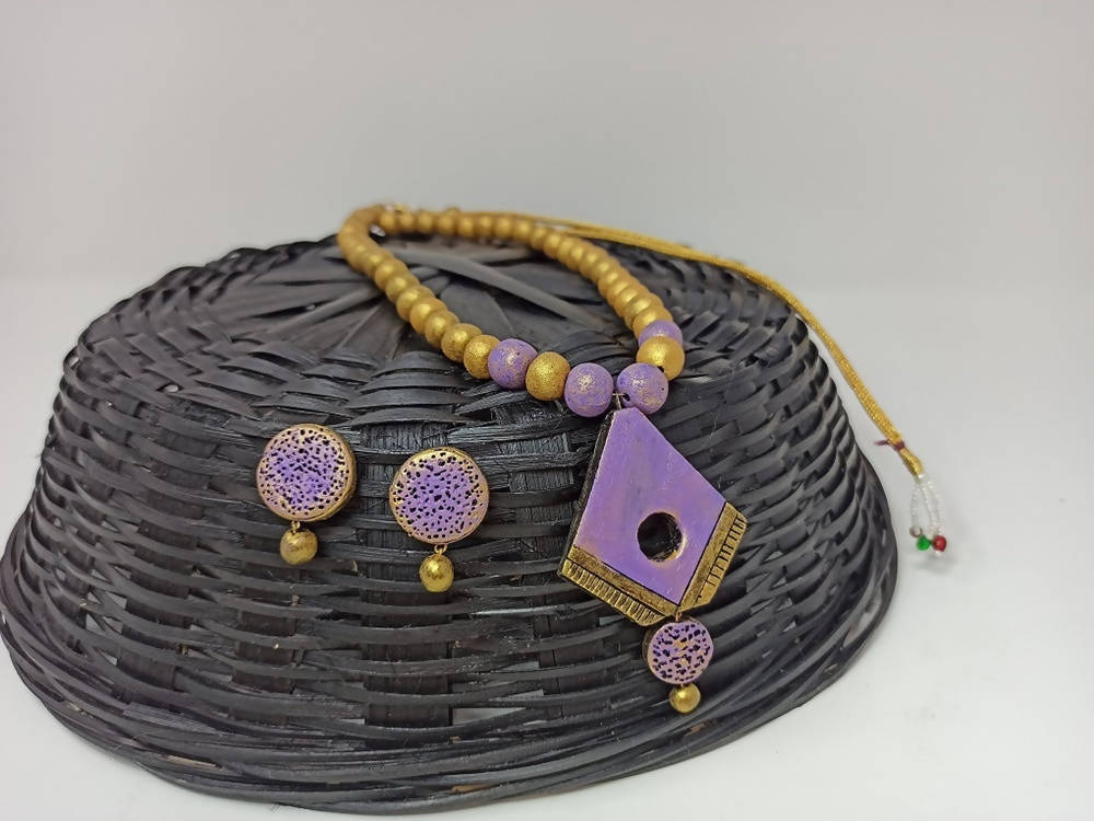 Terracotta Diamond Pendant Long Necklace Set With Studs-Lavender