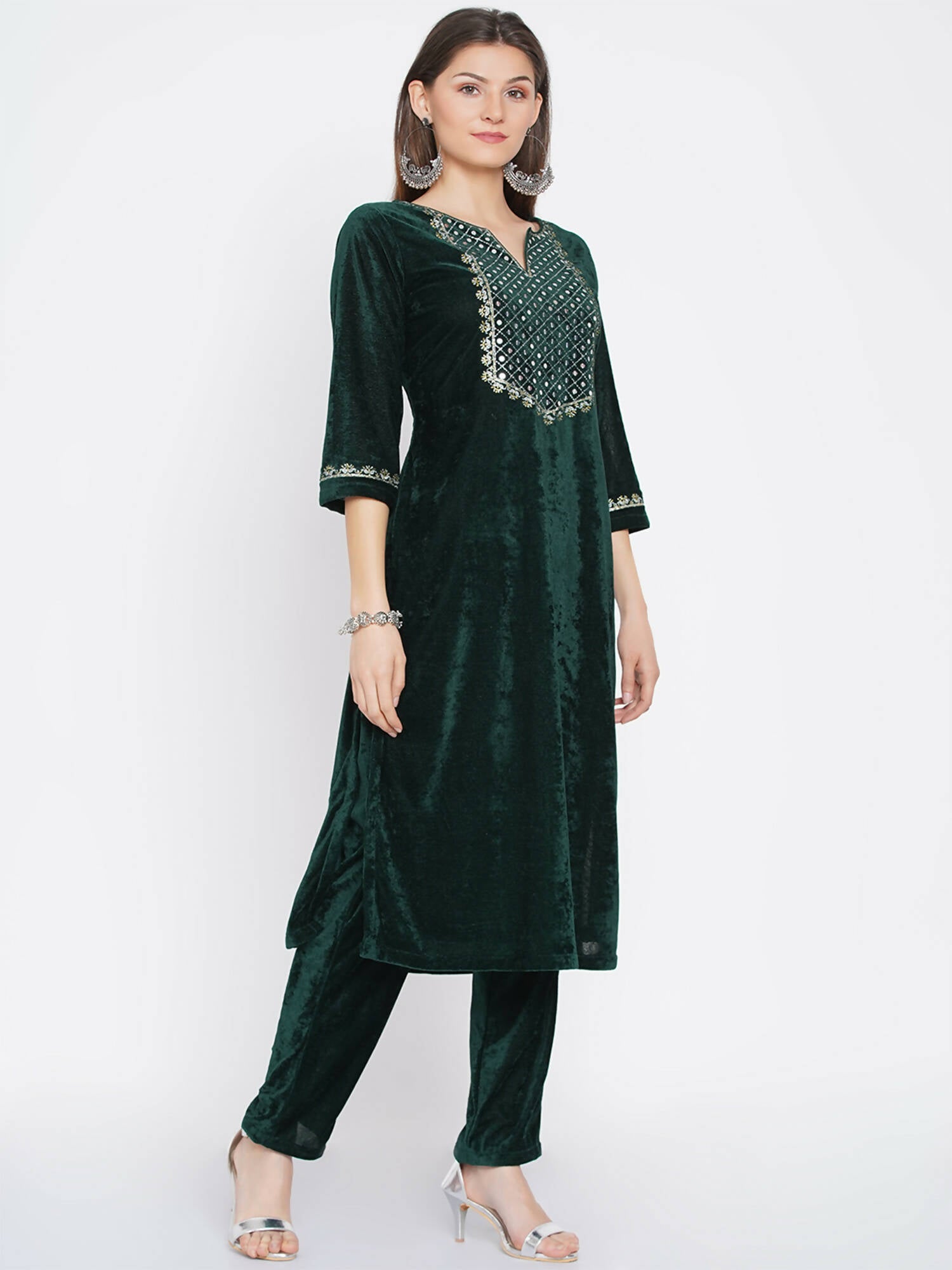 Women Republic Green Velvet Embroidered Kurta With Pant - Distacart