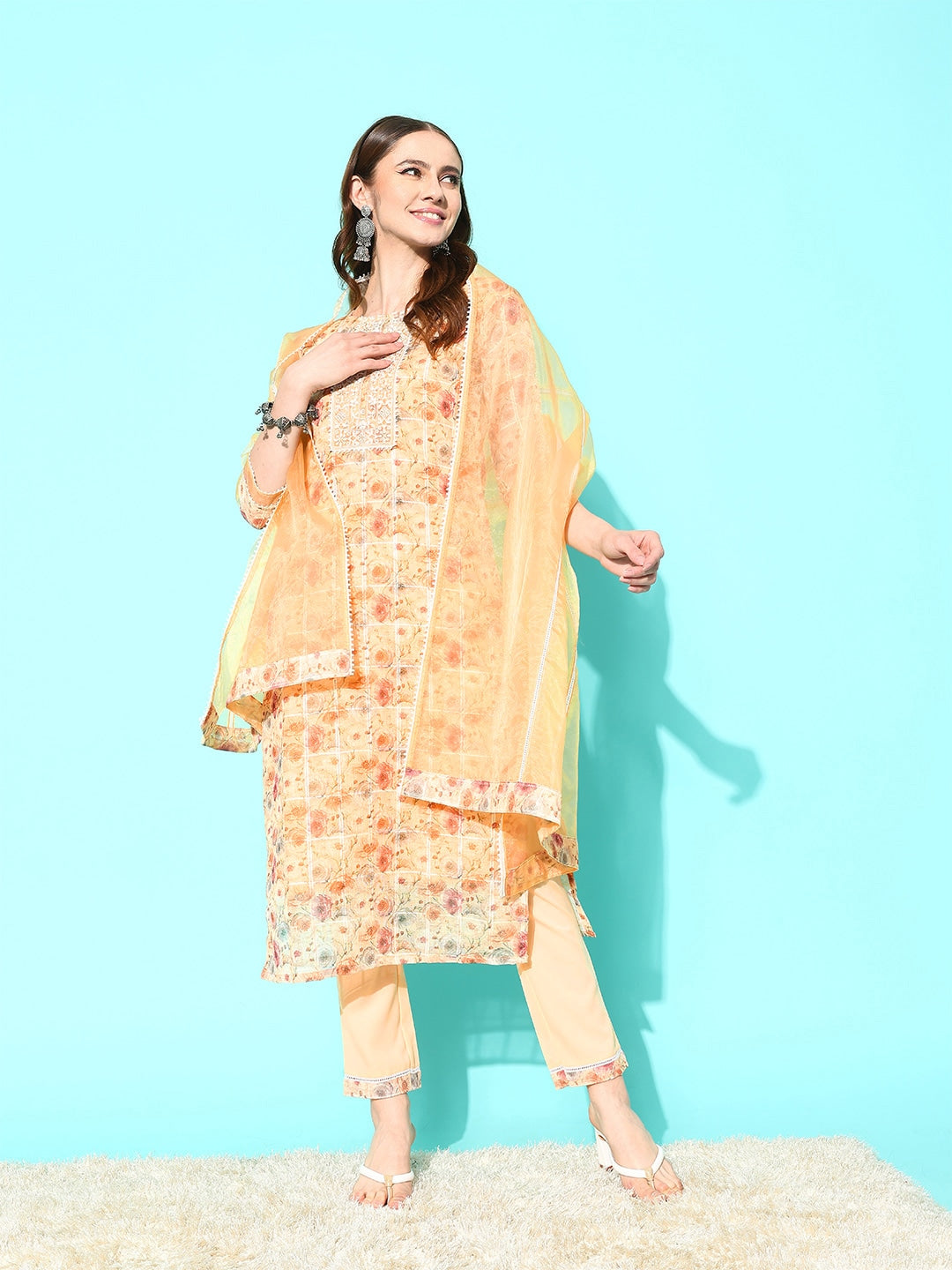 Sangria Floral Embroidered Regular Thread Work Linen Kurta with Trousers & With Dupatta - Distacart