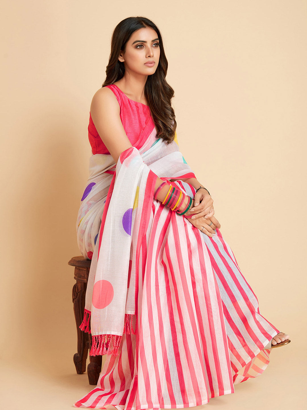 Sangria White & Pink Polka Dotted Saree - Distacart
