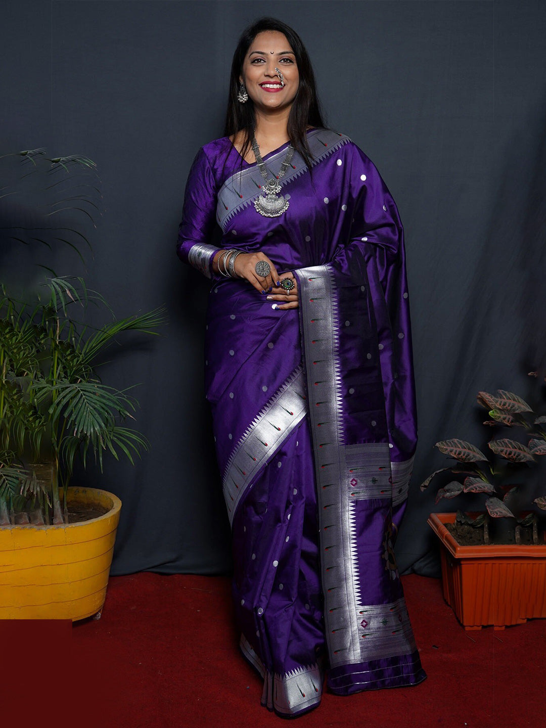 Kalini Geometric Woven Design Zari Silk Blend Paithani Saree - Distacart