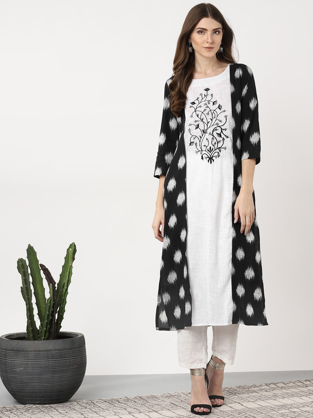 Sangria Women Black & Off-White Woven Design Straight Kurta - Distacart