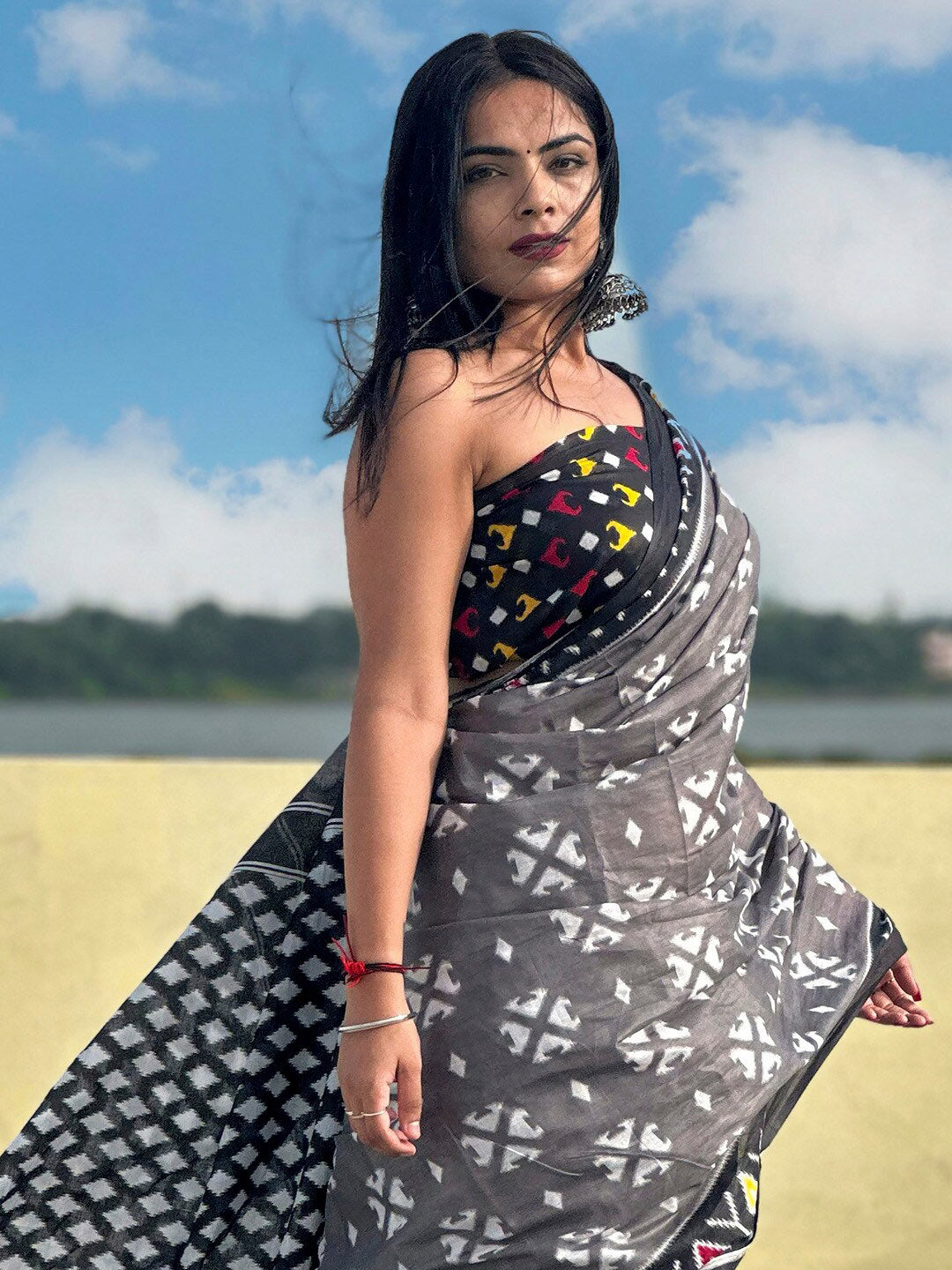 Kalini Ethnic Motifs Printed Pure Cotton Ikat Saree - Distacart