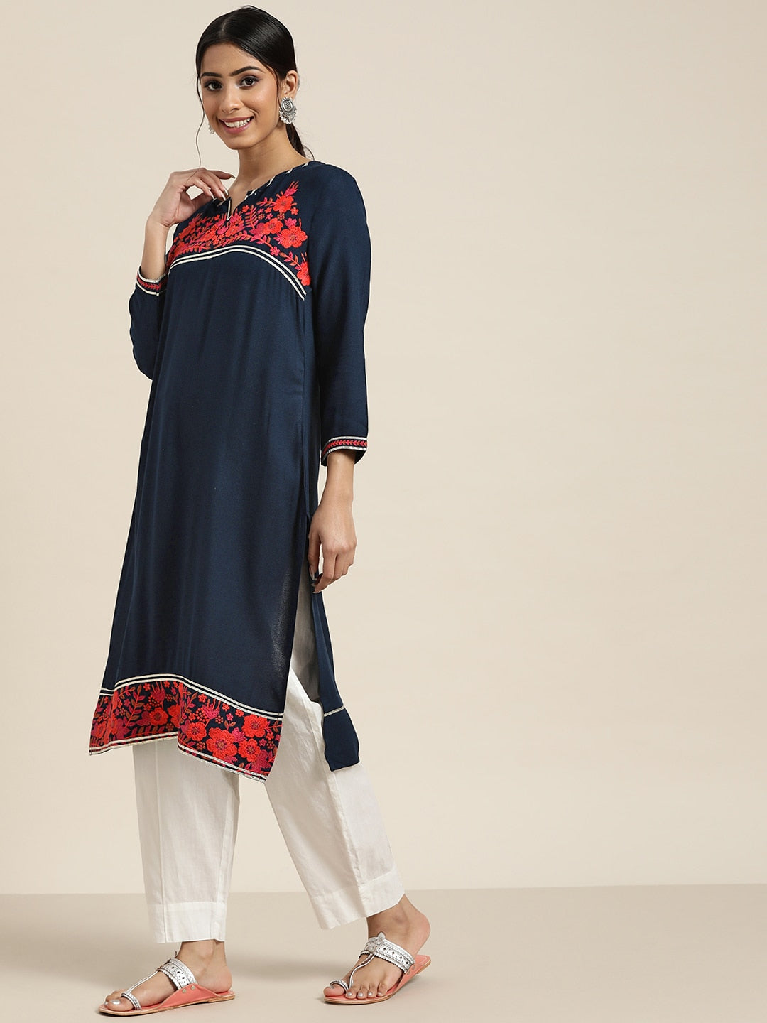 Sangria Women Blue Floral Kurta - Distacart