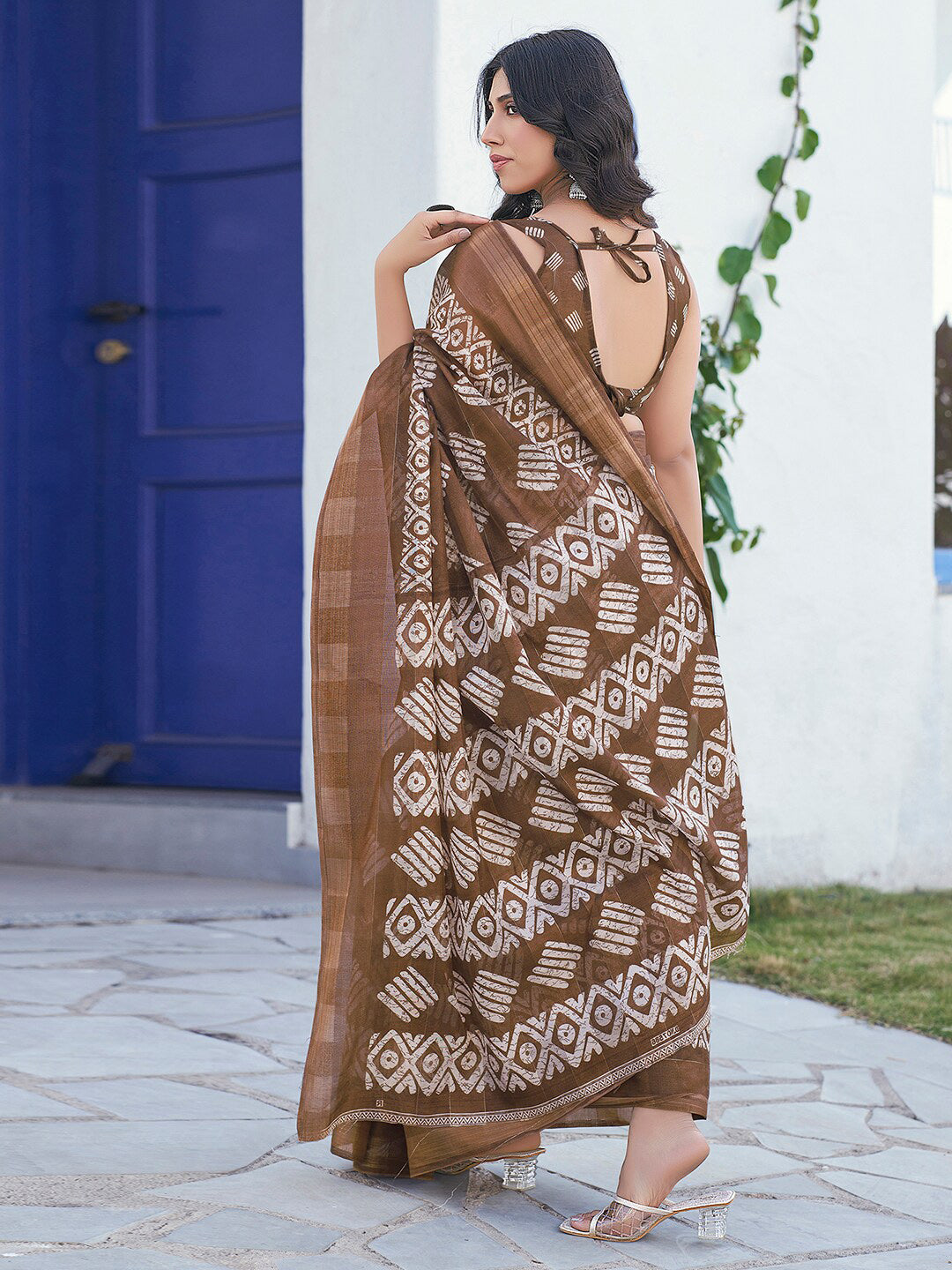 Kalini Floral Printed Bagh Saree - Distacart