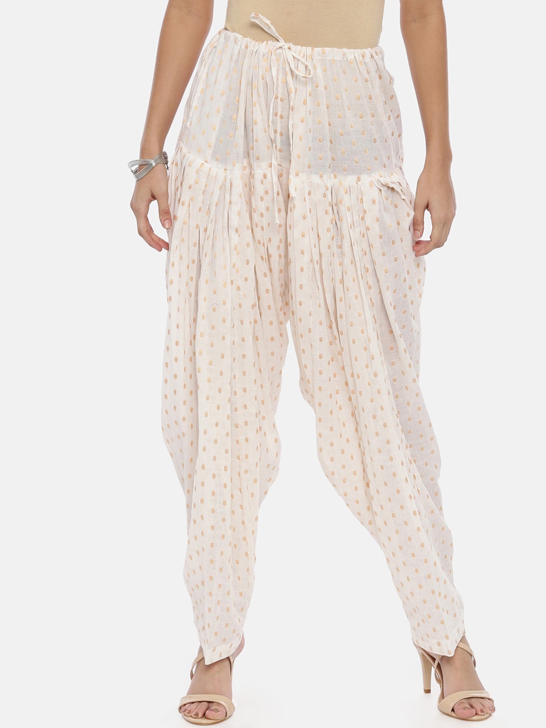 Souchii White Woven Design Patiala - Distacart