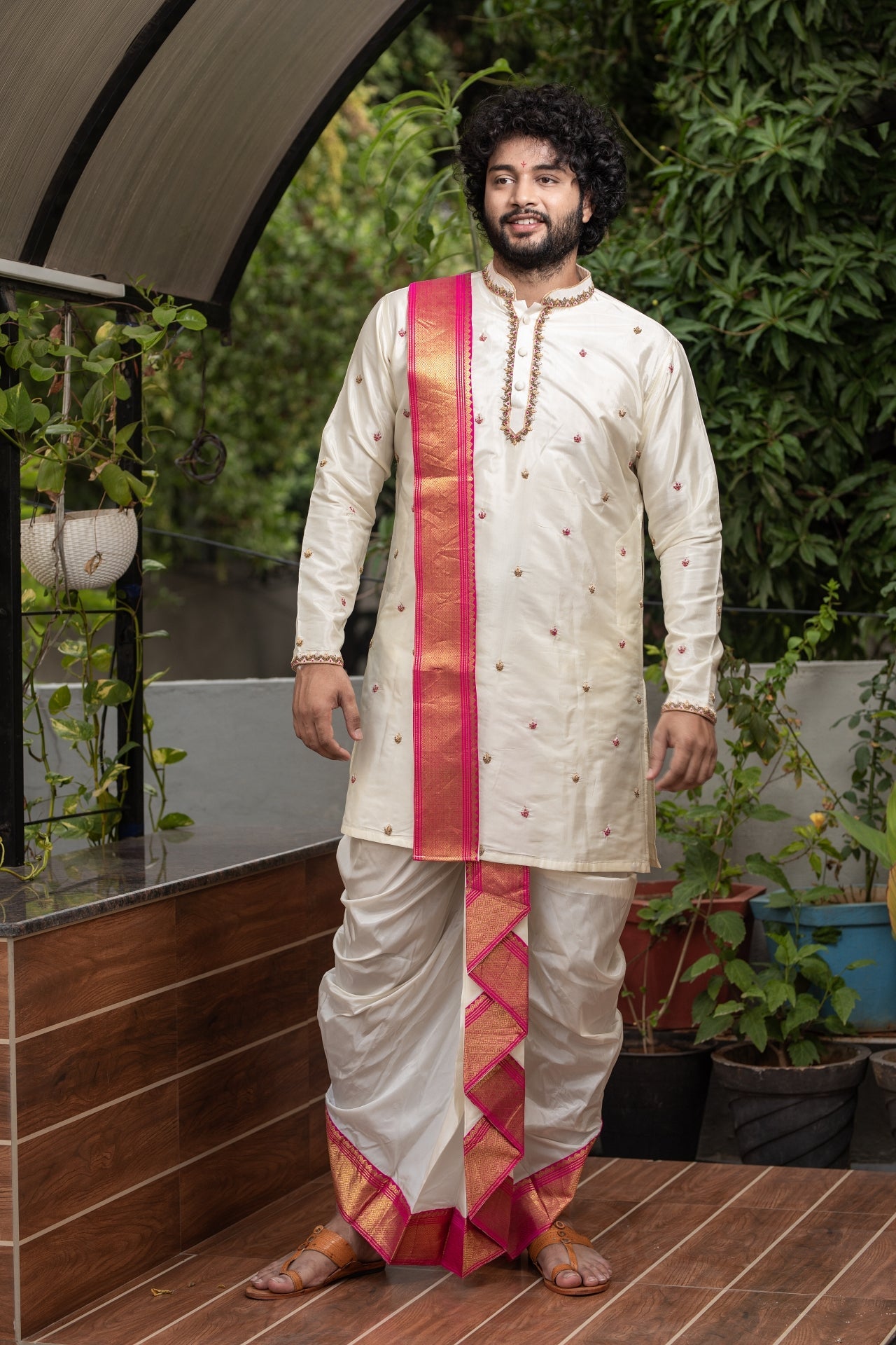 Classic Hand Embroidery Designer Pattu Kurta and Dhoti Set by Hilo Designs - Distacart