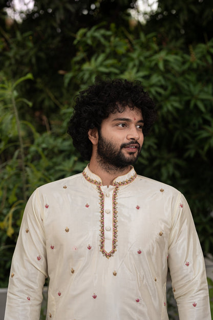 Classic Hand Embroidery Designer Pattu Kurta and Dhoti Set by Hilo Designs - Distacart