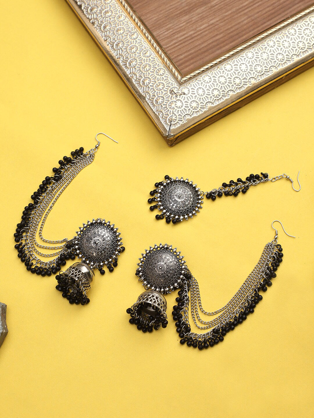 Cardinal Black Oxidised Maang Tikka Set - Distacart