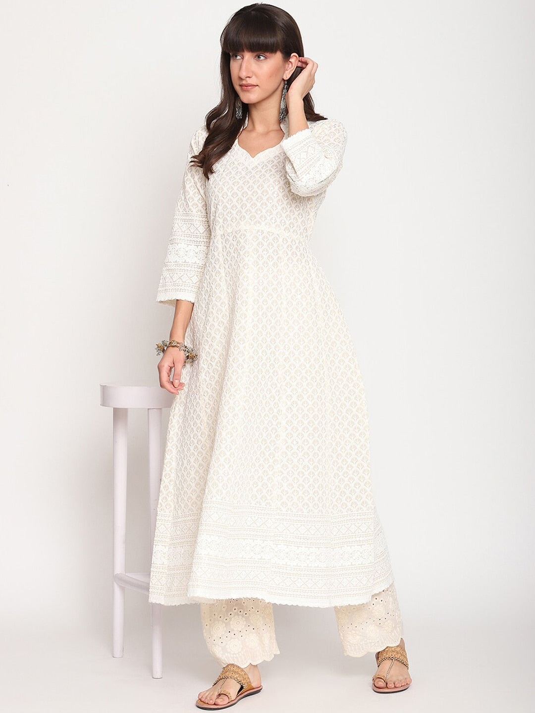 Kalini Women Geometric Embroidered Chikanakari Anarkali Kurta - Distacart