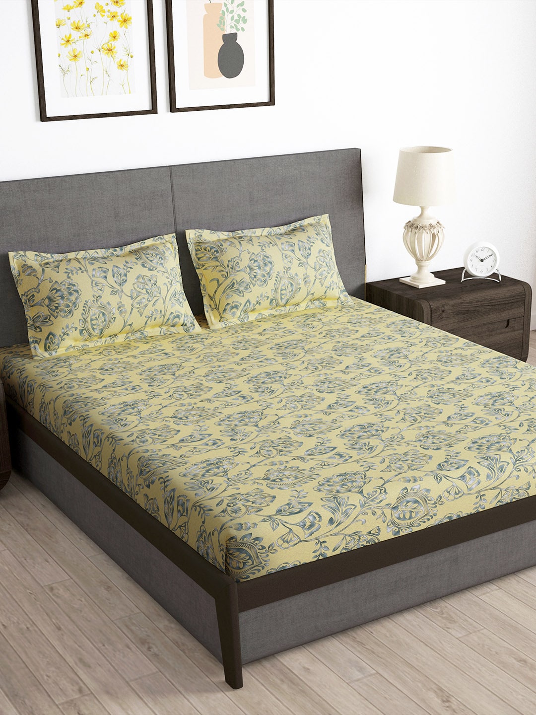 Story@home Arena Cream-Coloured & Grey Printed 180 TC Queen Bedsheet & 2 Pillow Covers - Distacart