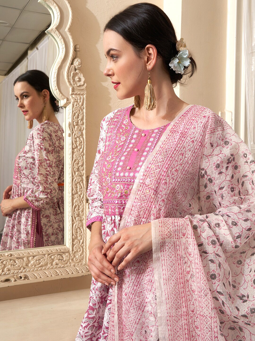 Sangria Mauve Embroidered Straight Pure Cotton Kurta With Trouser & Dupatta - Distacart