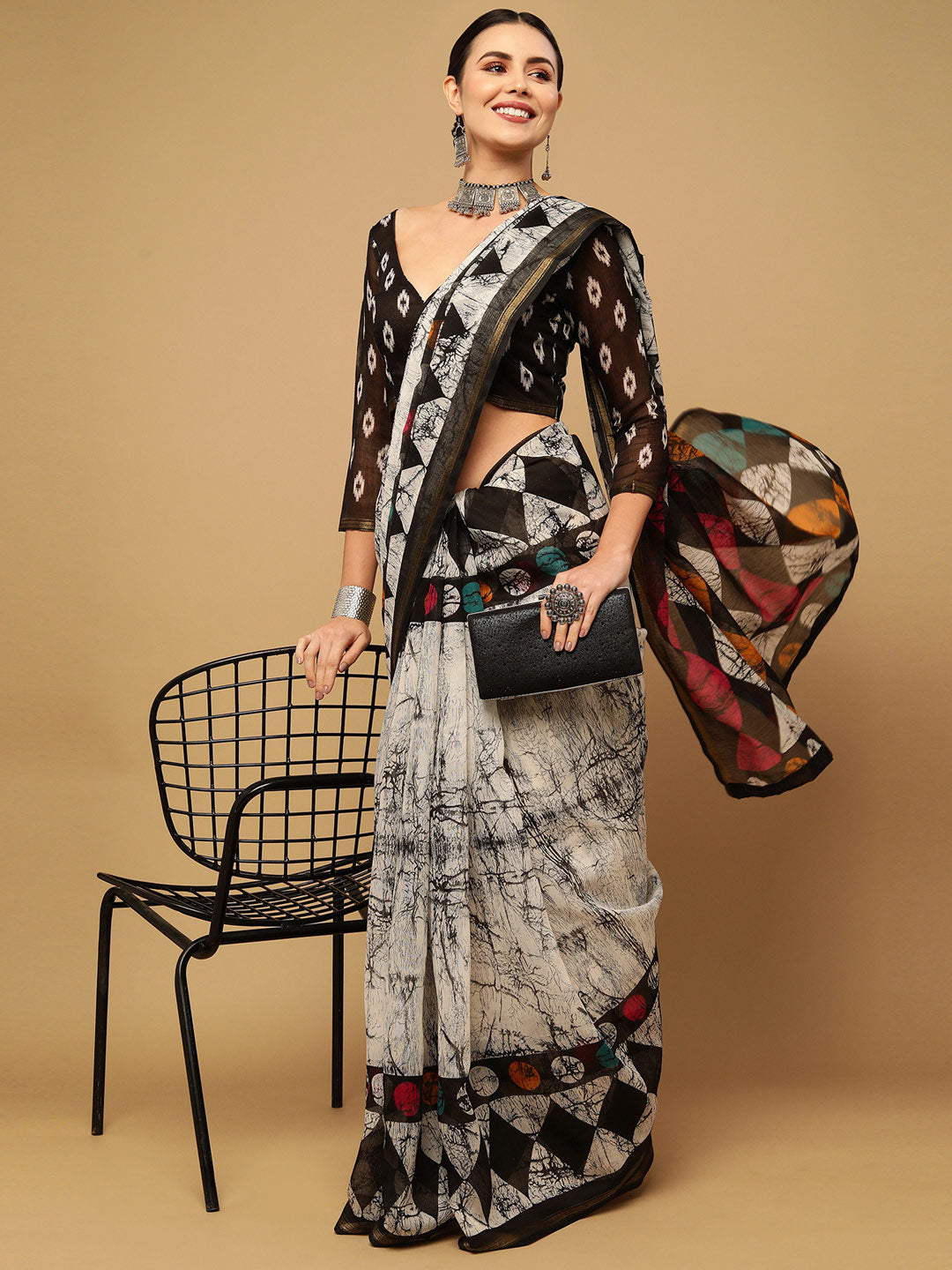 Kalini White & Gold-Toned Zari Saree - Distacart