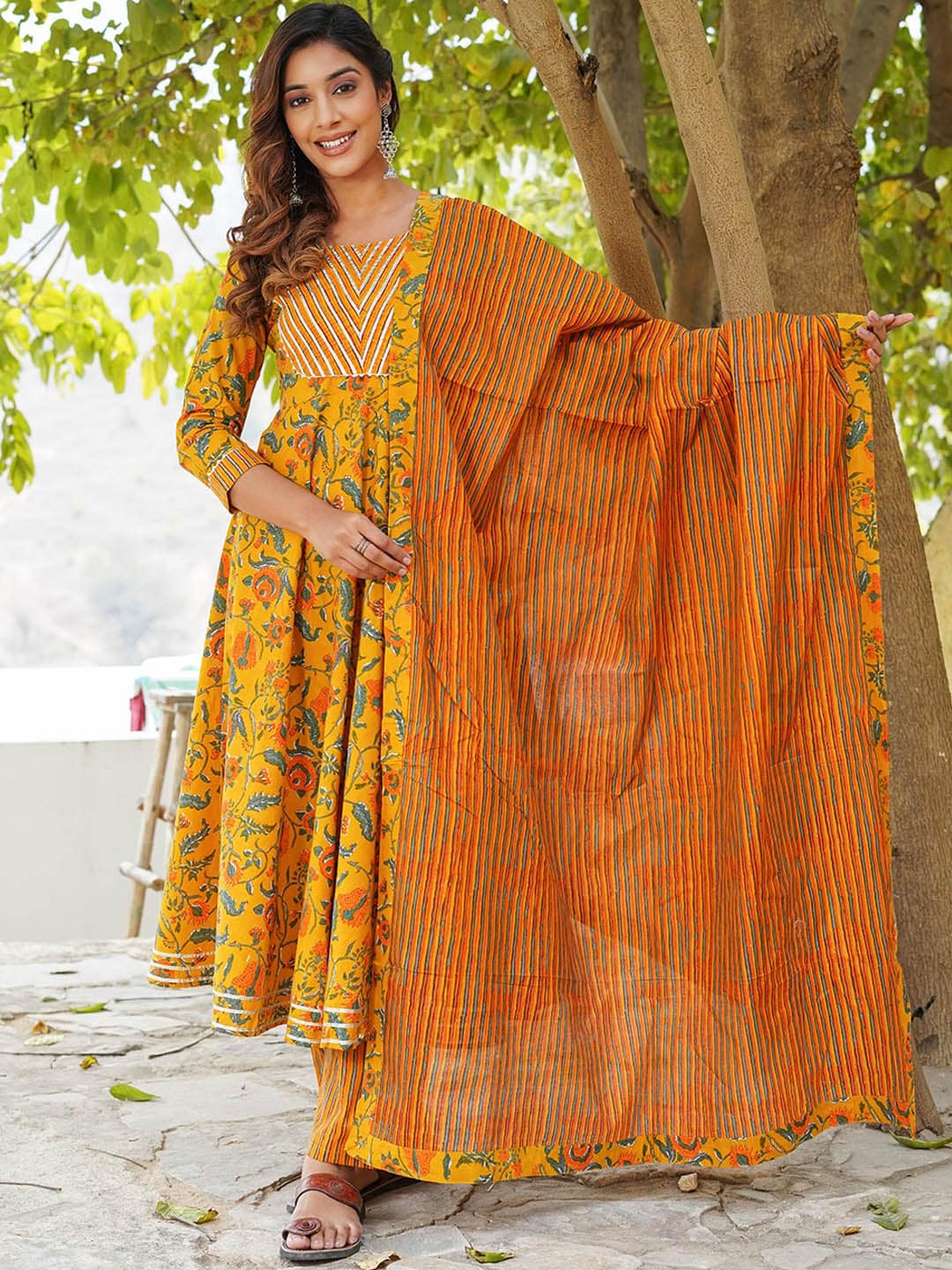 Kalini Floral Printed Gotta Patti Pure Cotton Kurta with Trousers & Dupatta - Distacart