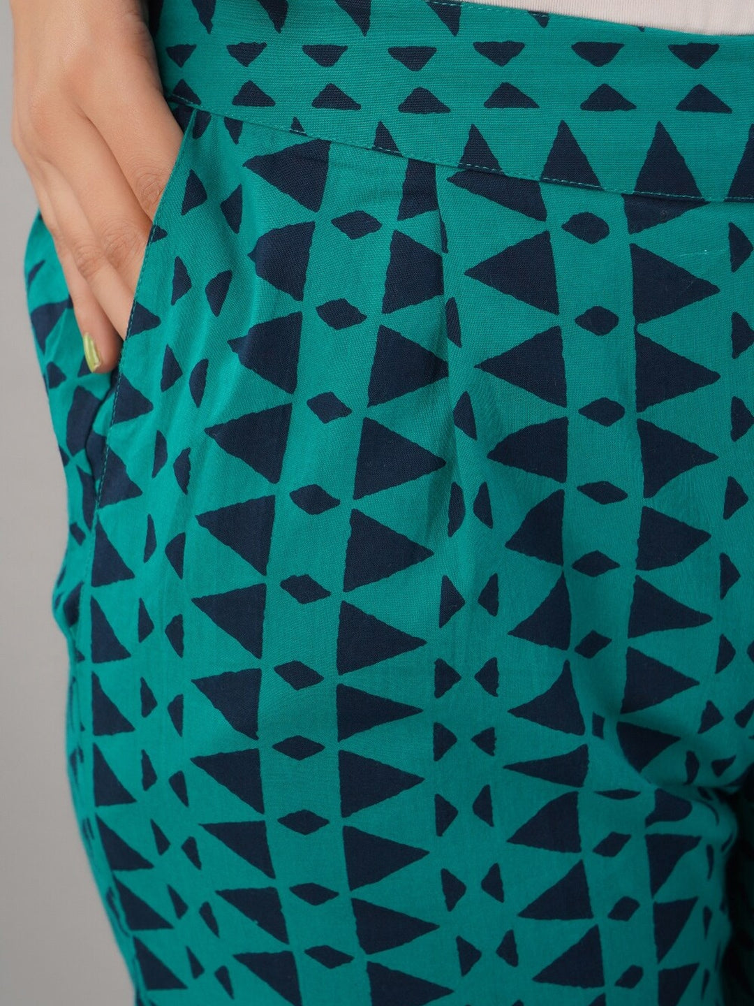 HERE&NOW Turquoise Blue Floral Printed Regular Kurta with Palazzos - Distacart