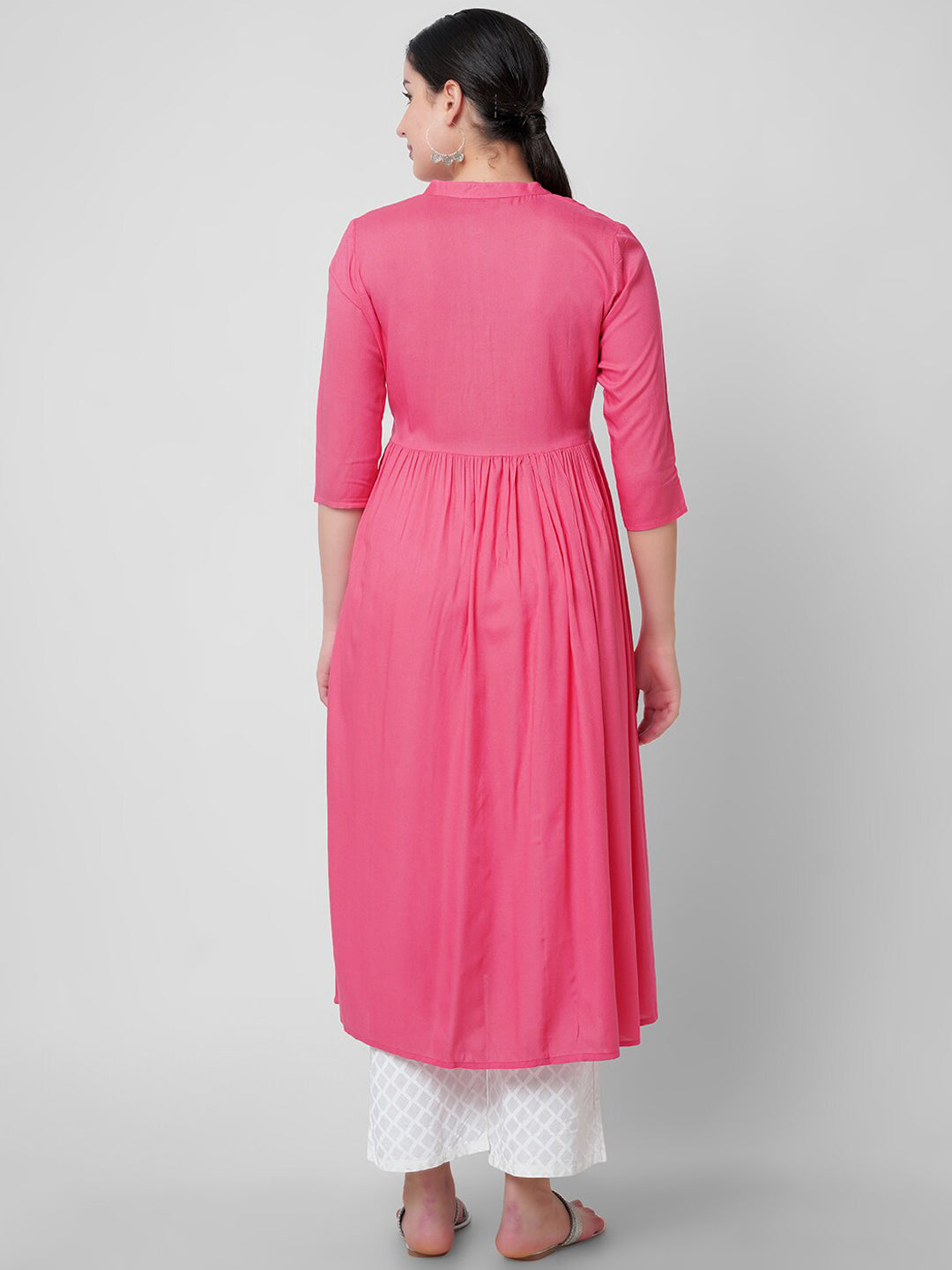 Kalini Women Peach-Coloured Floral Embroidered Handloom Kurta - Distacart