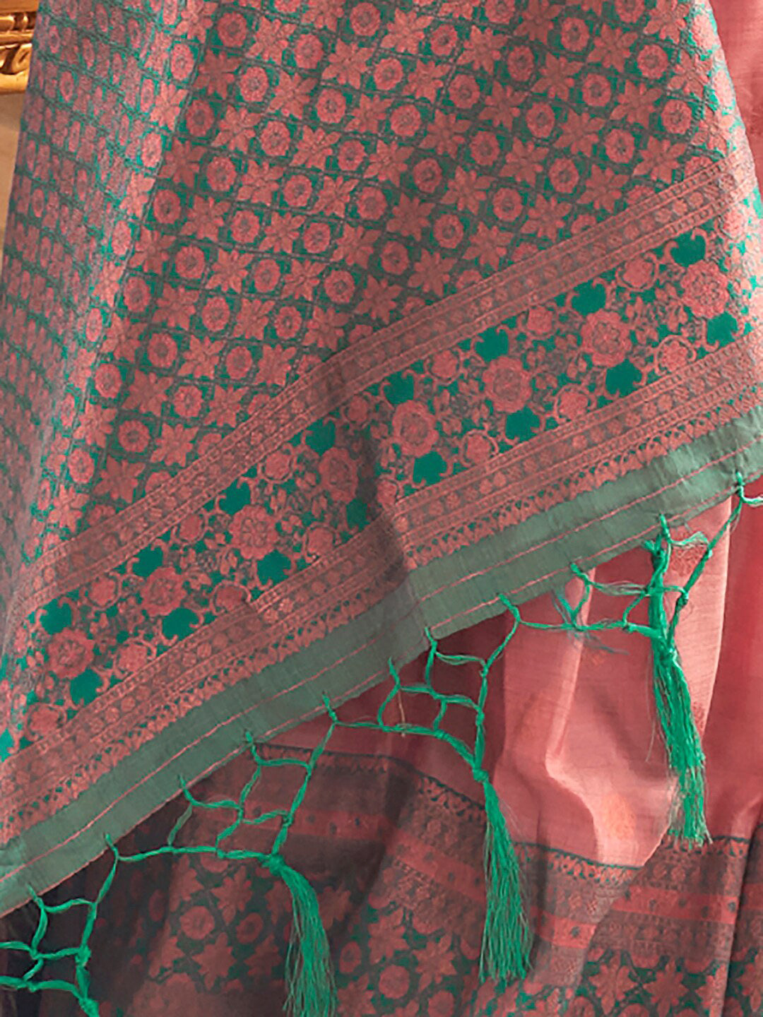 Mitera Ethnic Motifs Woven Design Zari Silk Blend Banarasi Saree - Distacart