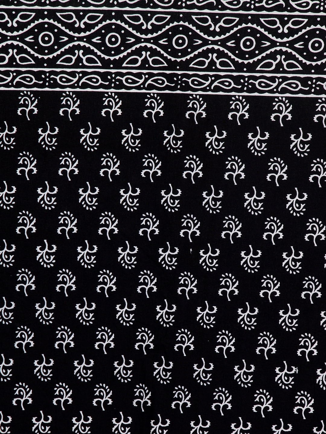 Rajasthan Decor Black & White Ethnic Motifs 144 TC Cotton 1 Queen Bedsheet with 2 Pillow Covers - Distacart