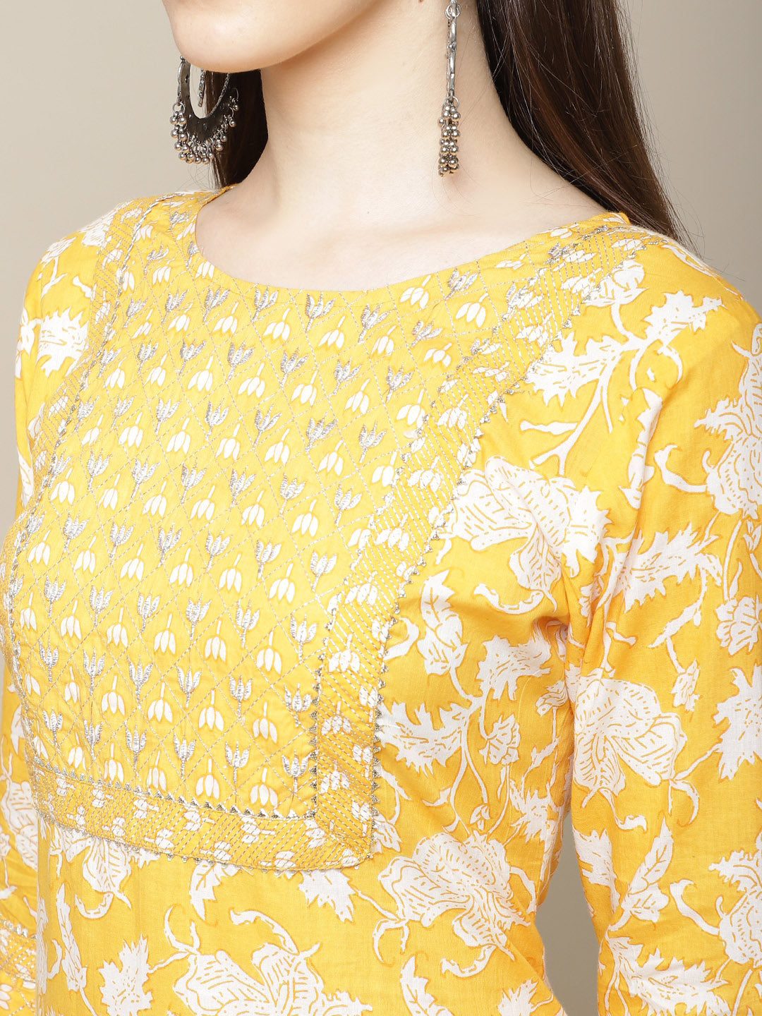 Sangria Women Floral Printed Pure Cotton Kurta with Trousers & With Dupatta - Distacart