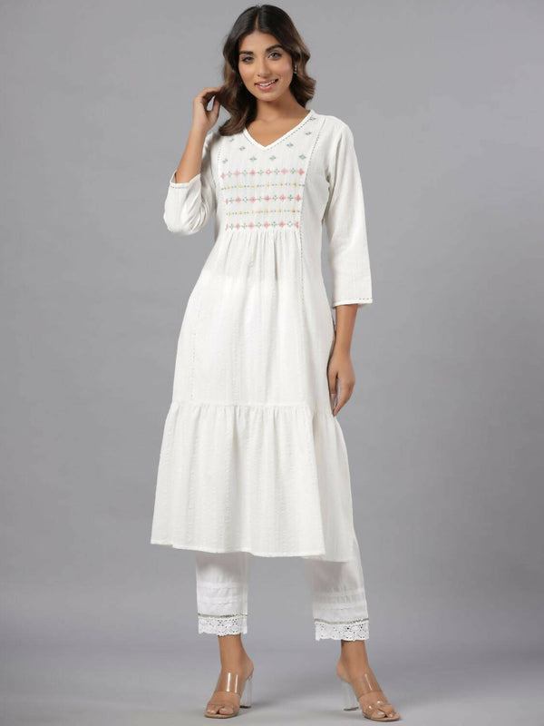 Juniper Women White Seer Sucker Embroidered High Slit Kurta - Distacart