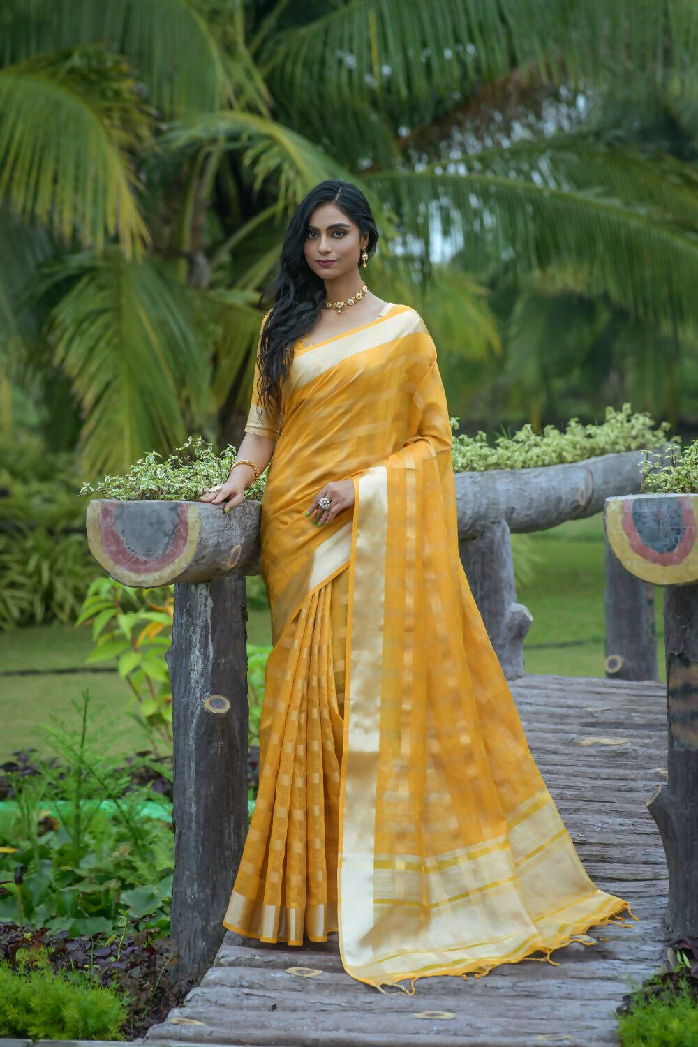 Vishnu Weaves Women's Yellow Organza Silk Zari Woven Saree with Blouse - Distacart