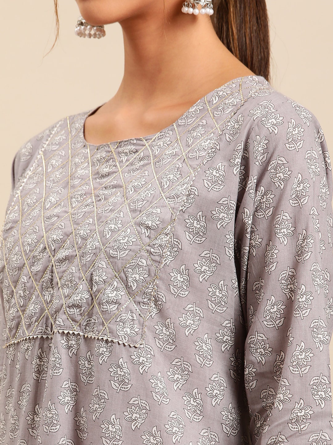 Sangria Women Floral Printed Empire Pure Cotton Kurta with Trousers & With Dupatta - Distacart