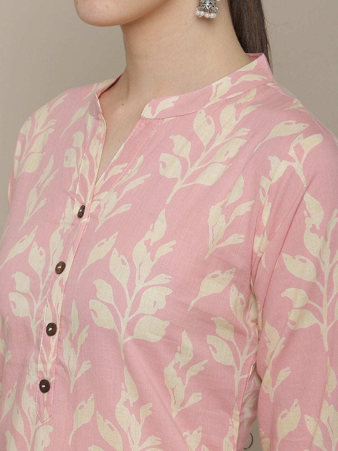 Sangria Women Pink & Beige Cotton Floral Printed Floral Kurta - Distacart