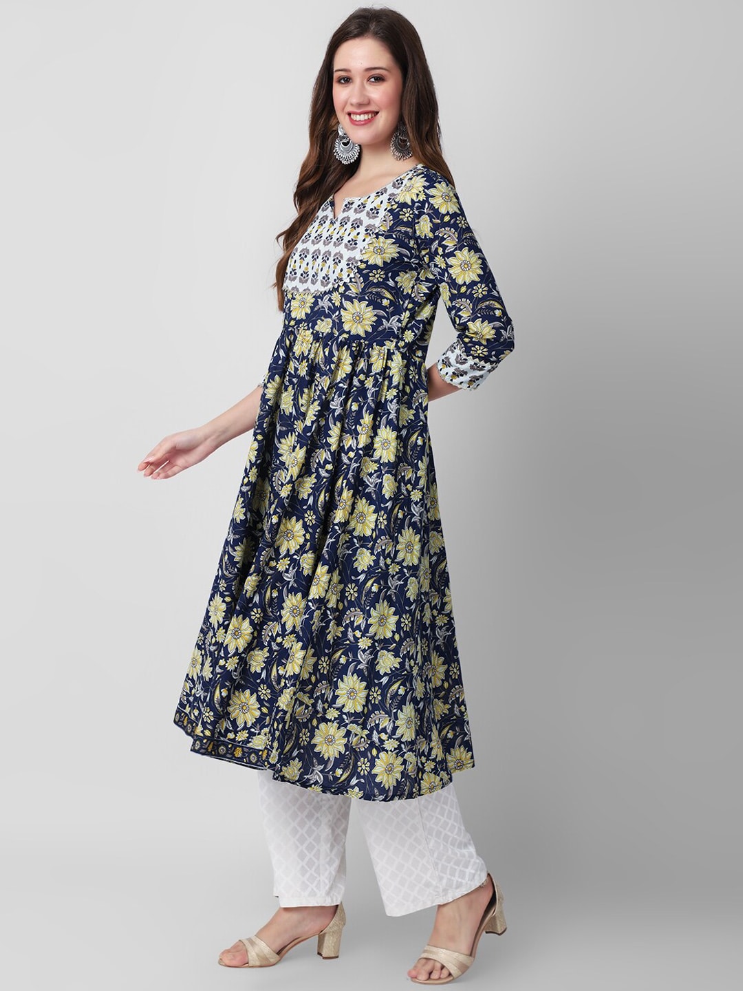 Kalini Floral Printed Notched Neck Gotta Patti Pure Cotton Anarkali Kurta - Distacart