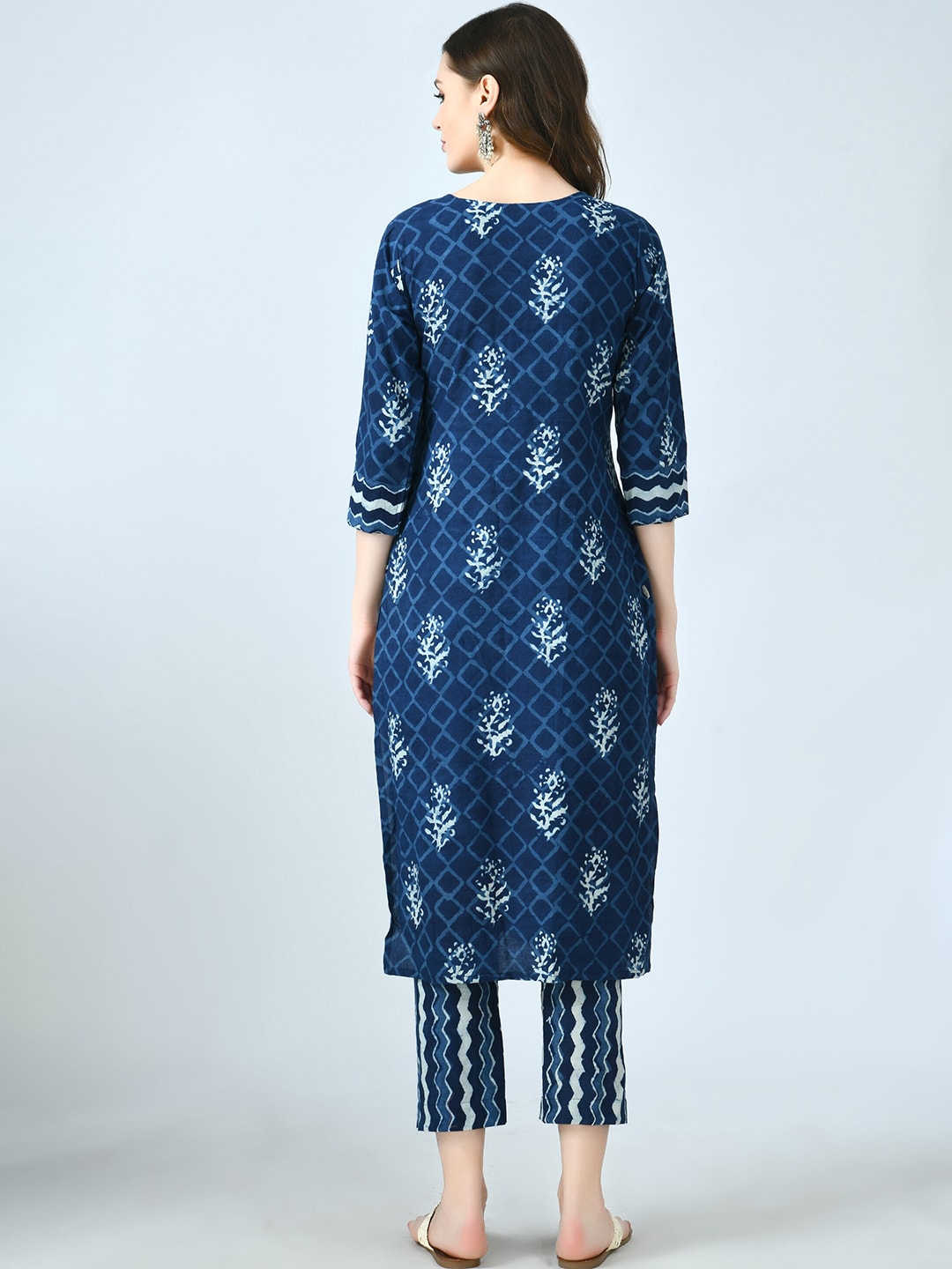 Kalini Floral Printed V Neck Pure Cotton Kurta With Trousers & Dupatta - Distacart