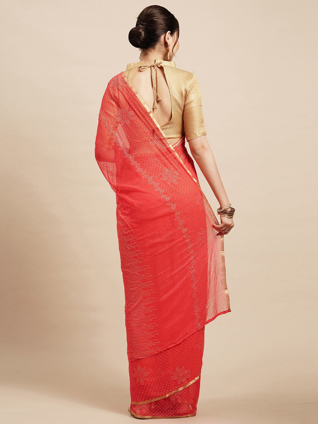 Saree Mall Peach-Coloured Embellished Sarees - Distacart