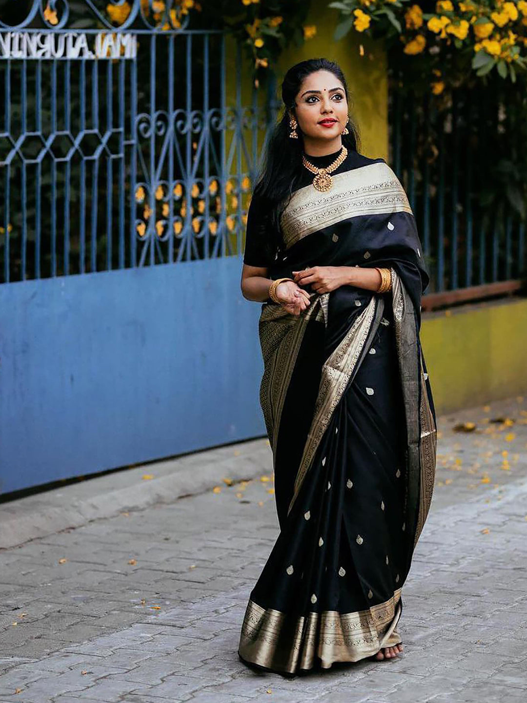 Kalini Ethnic Motifs Woven Design Zari Silk Blend Kanjeevaram Saree - Distacart