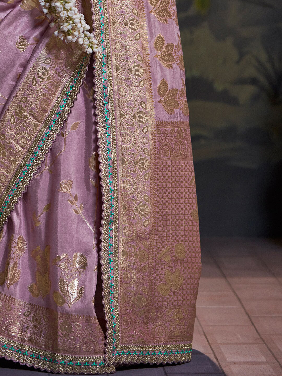 Mitera Lavender & Blue Ethnic Motifs Woven Design Zari Silk Blend Banarasi Saree - Distacart