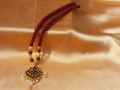 Red Necklace - Distacart