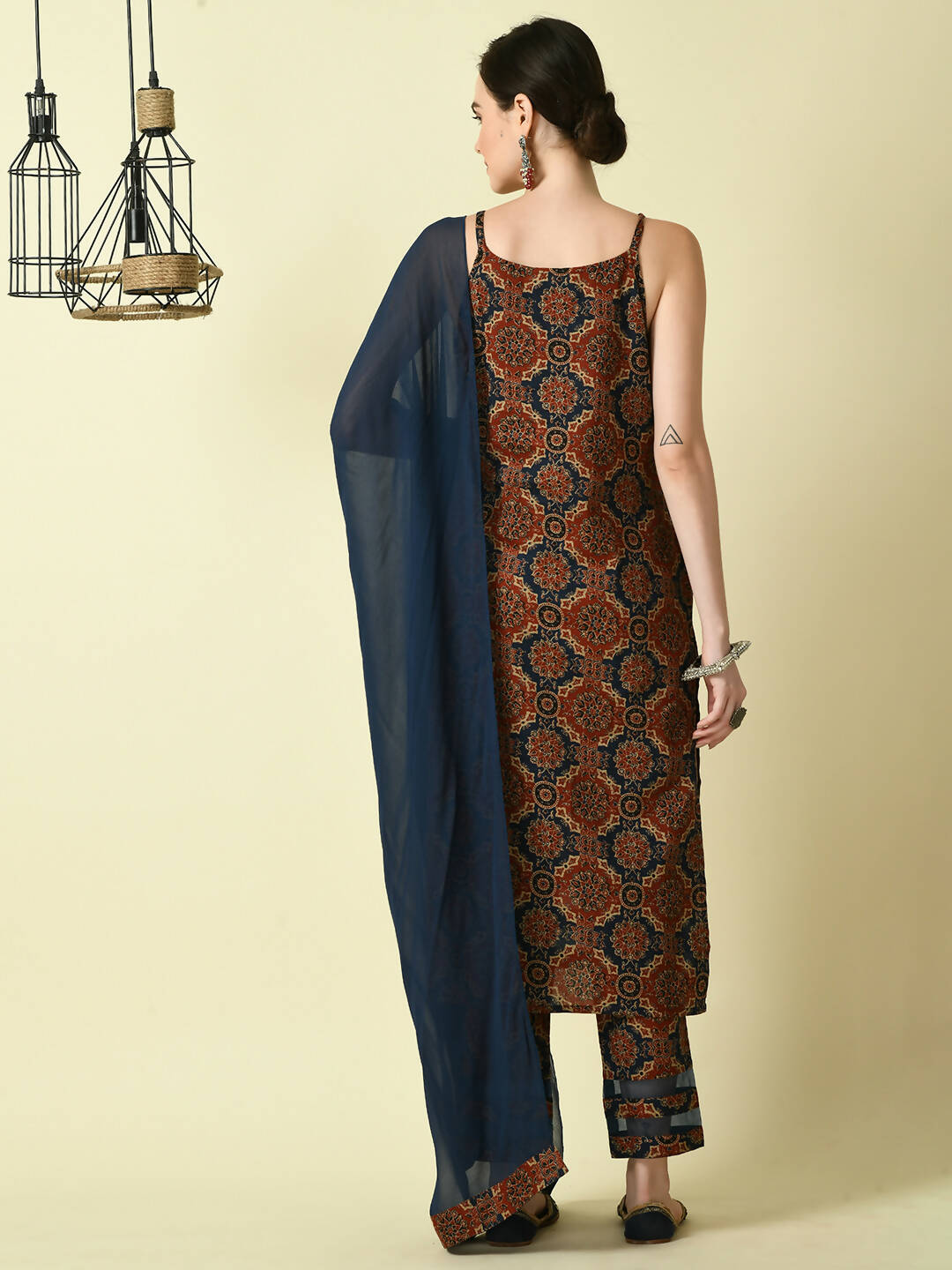 Myshka Women's Multi Straight Kurta & Trousers - Distacart