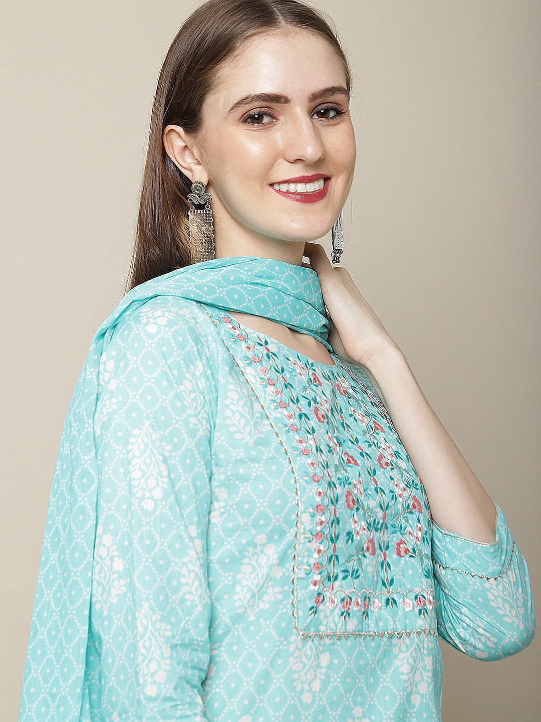 Sangria Women Blue & White Embroidery Printed Kurta Set - Distacart