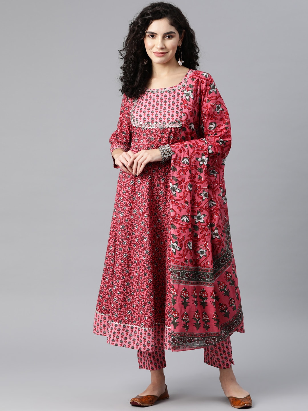 Kalini Women Pink Floral Printed Gotta Patti Pure Cotton Kurta with Trousers & Dupatta - Distacart