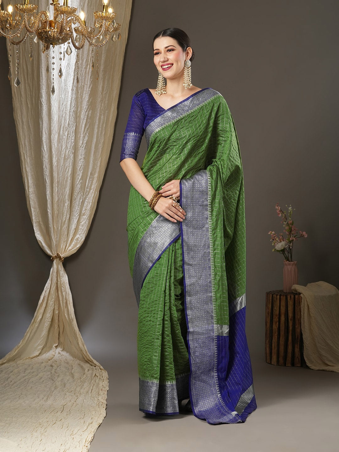Saree Mall Checked Zari Taant Traditional Sarees - Distacart