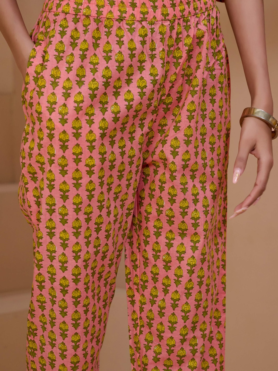 Sangria Yellow & Peach Floral Printed Pure Cotton Straight Kurta With Trousers & Dupatta - Distacart