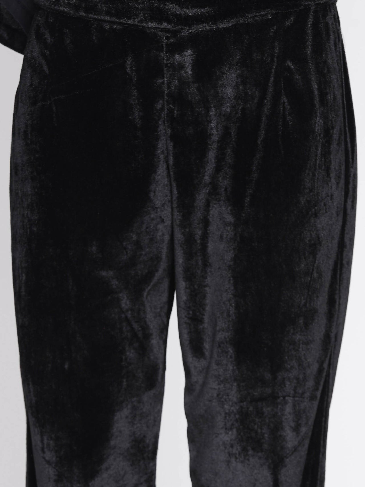Women Republic Black Velvet Embroidered Kurta With Pants - Distacart