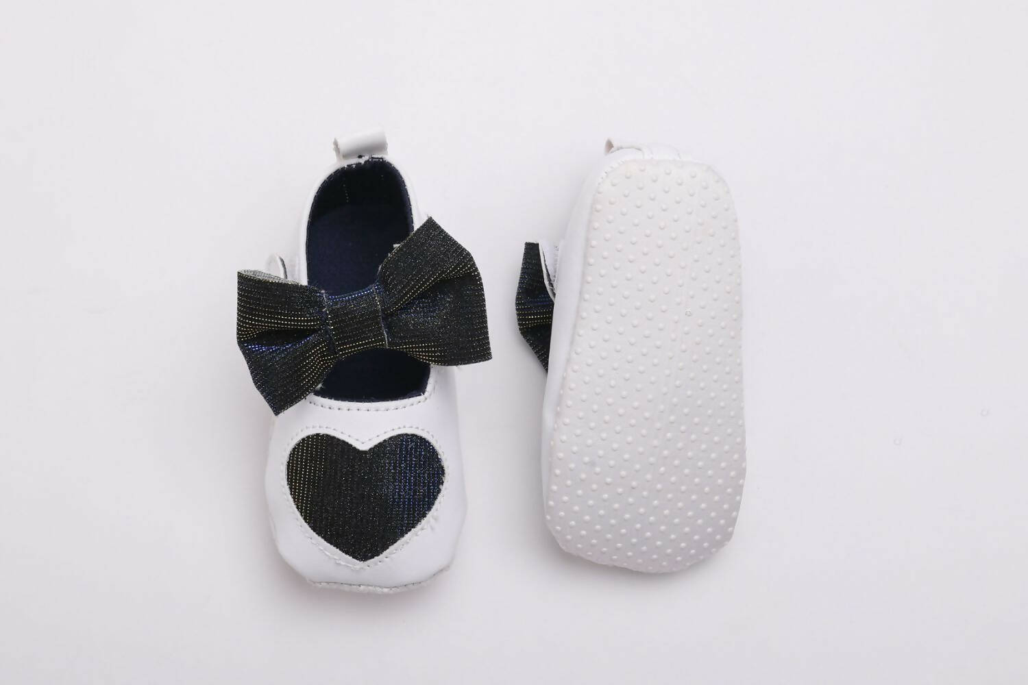 Tiny Bugs Girls Heart Bow Detailing Booties - White & Black - Distacart
