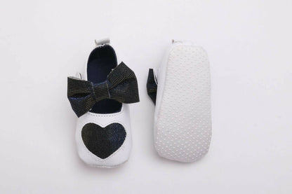Tiny Bugs Girls Heart Bow Detailing Booties - White & Black - Distacart